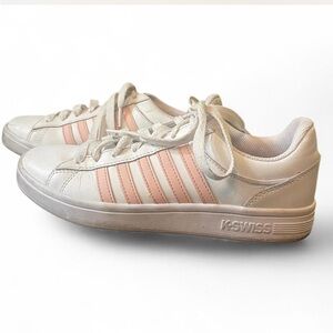 Women’s K-SWISS Court Tiebreak white/ light pink sneakers/tennis shoes. 
Size 7